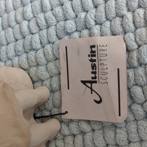 AUSTIN SCULPTURE | Vintage Mother's Day Collectible - Picture 3 of 12